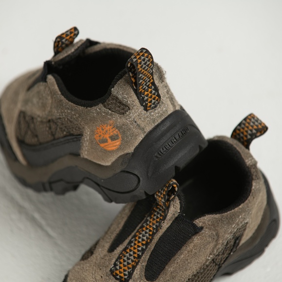Kids Size 5M Timberland Shoes - Picture 3 of 4